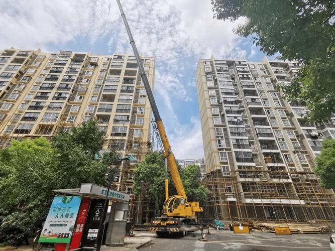 老小区焕发新活力 房屋修缮工程加紧推进