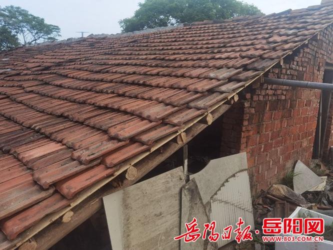 修缮房屋解民困 担当作为暖人心